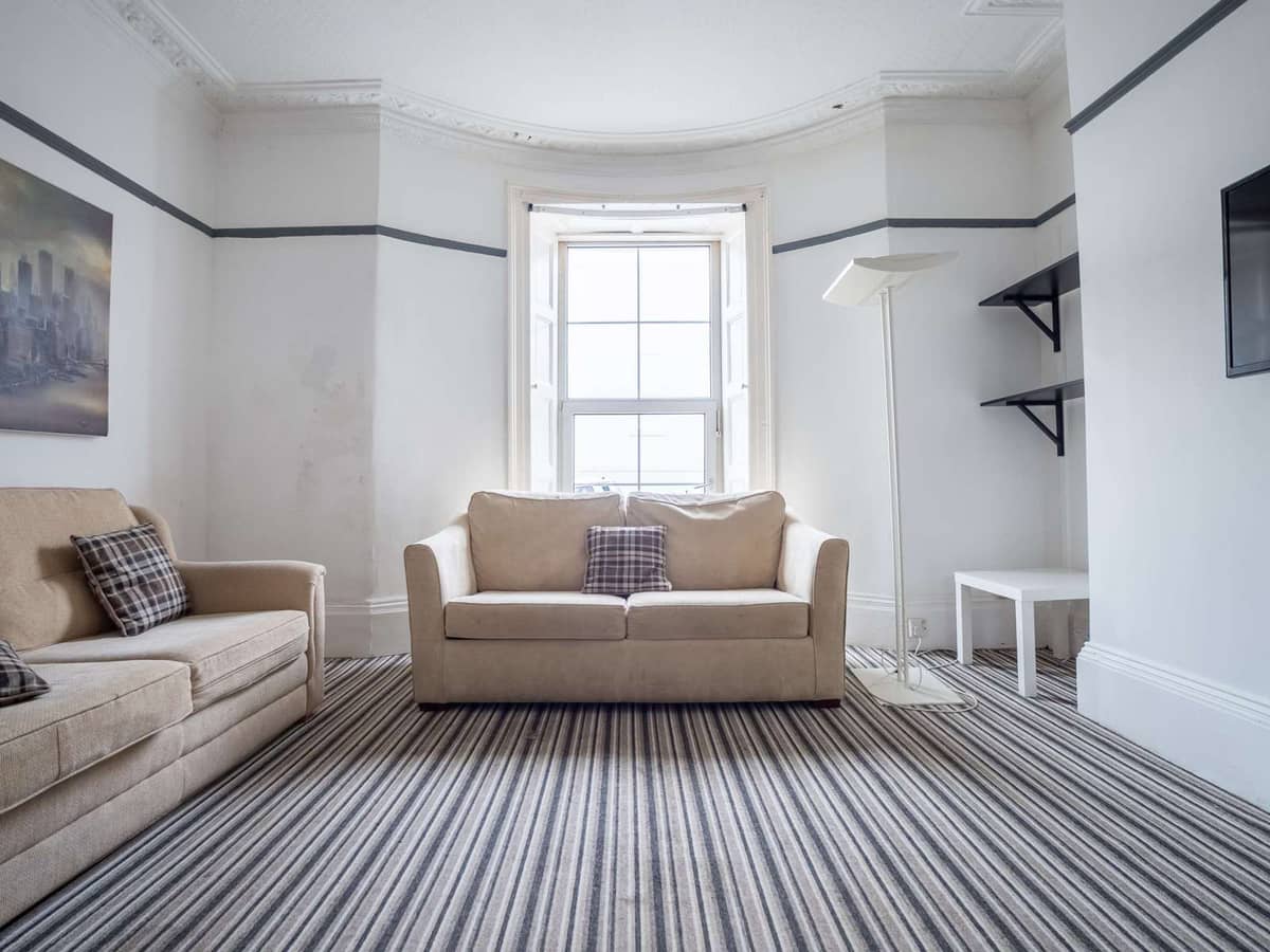 Lounge4.jpg