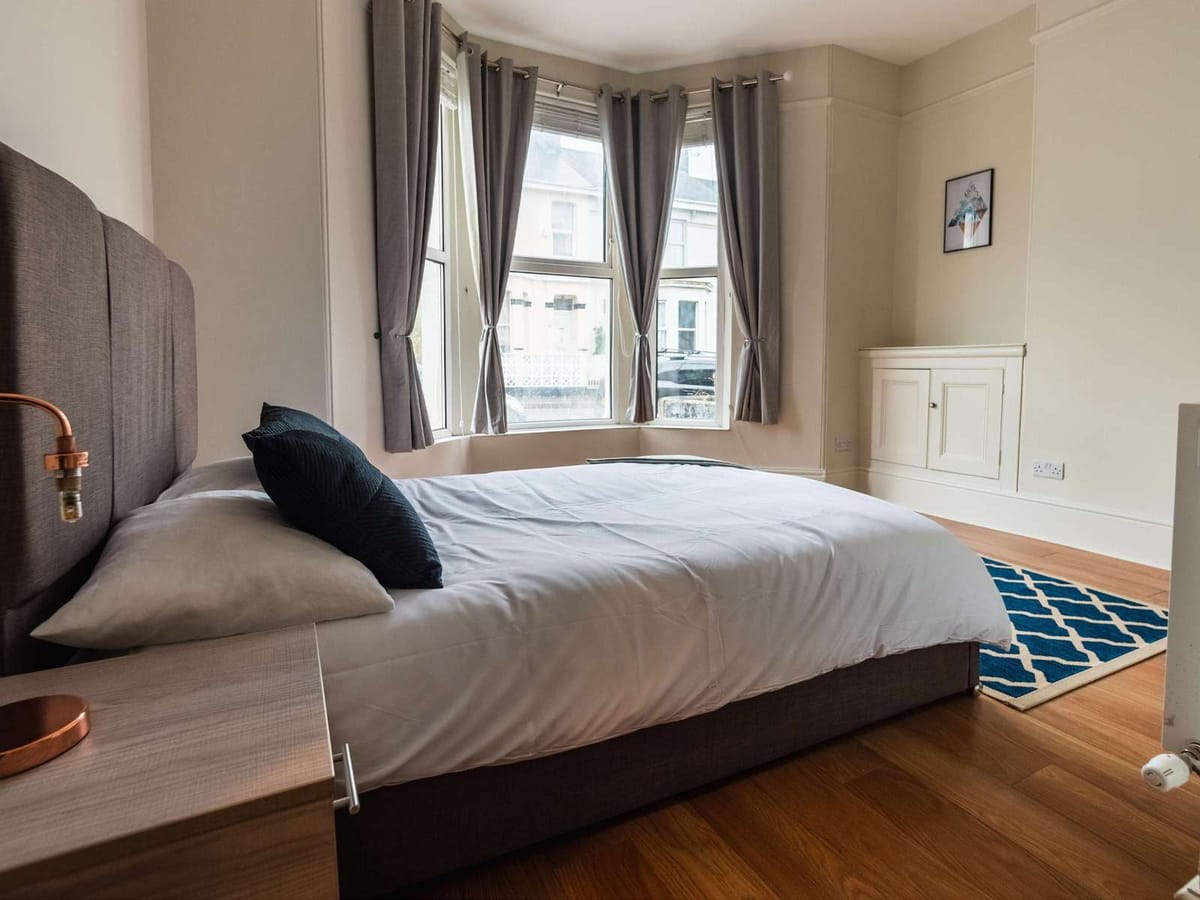 St. Judes Road - Room 1