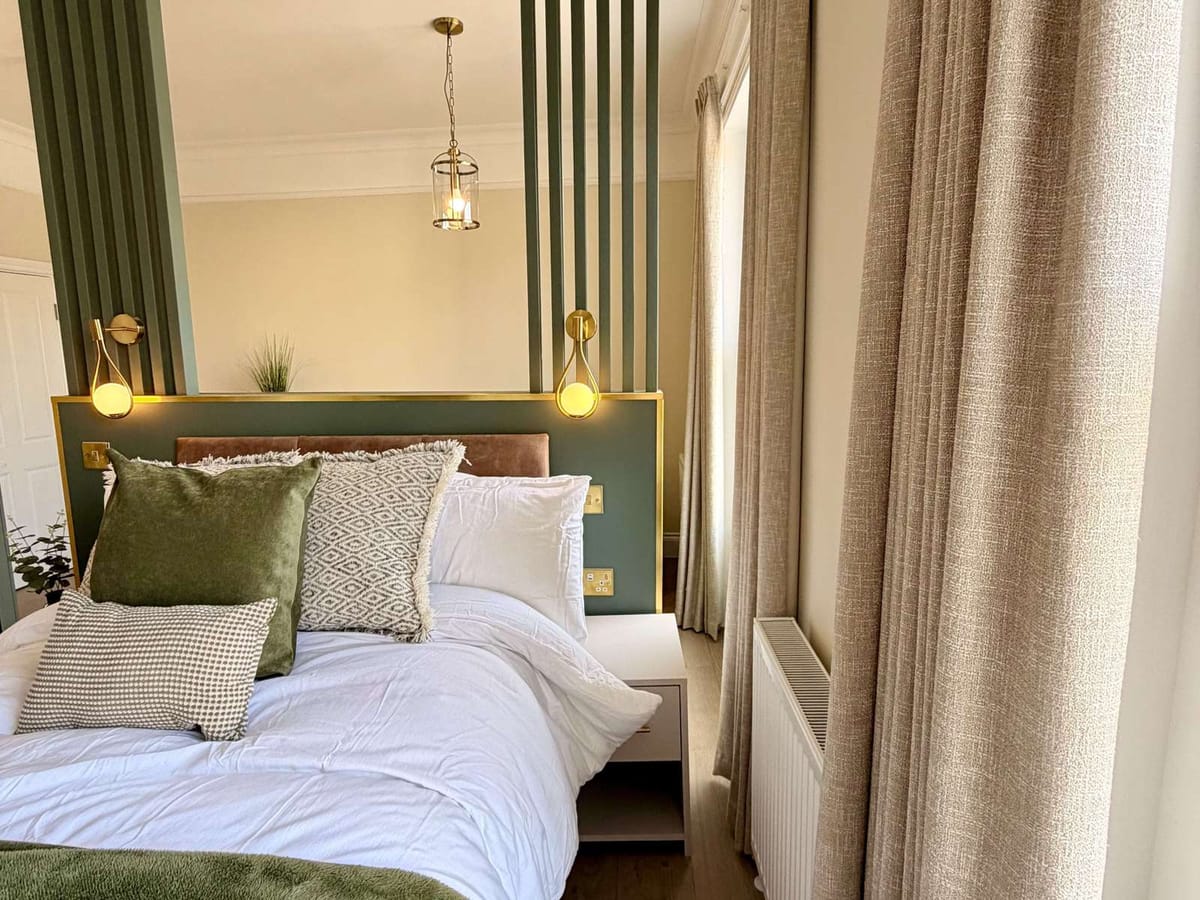 Clarence Street - Room 7