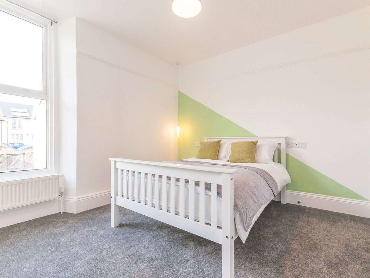 Lipson Road - Room 4