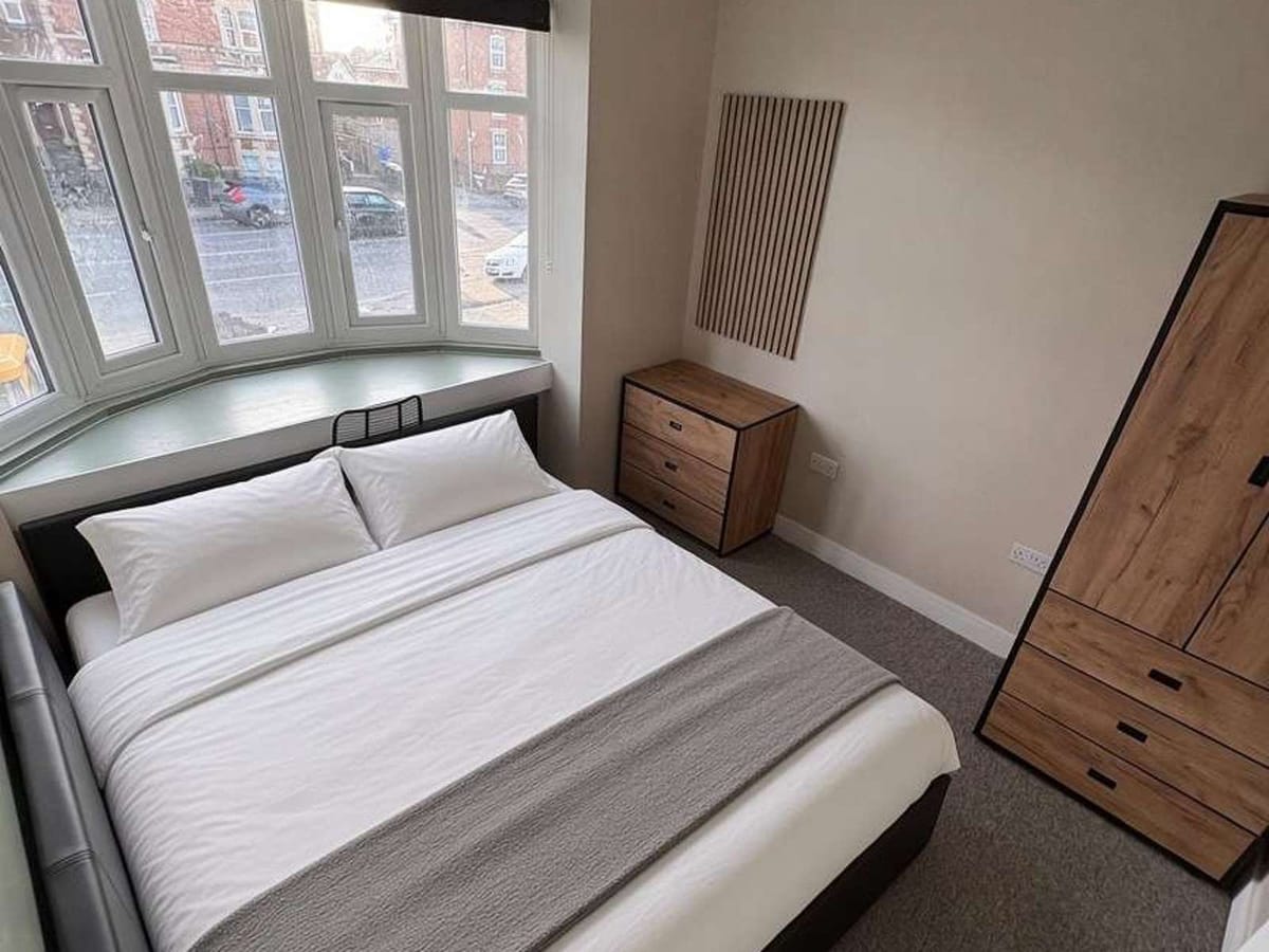 Barnwood Road - Room 3