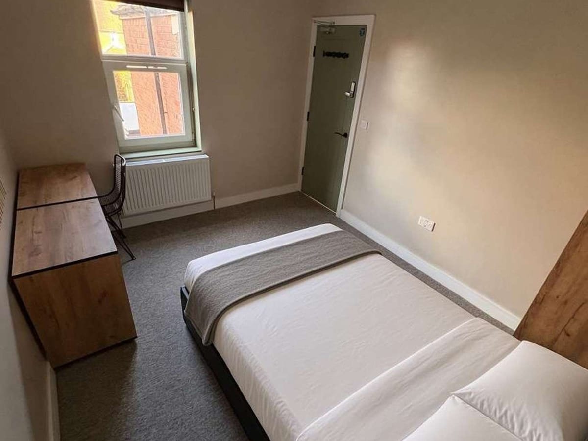 Barnwood Road - Room 5