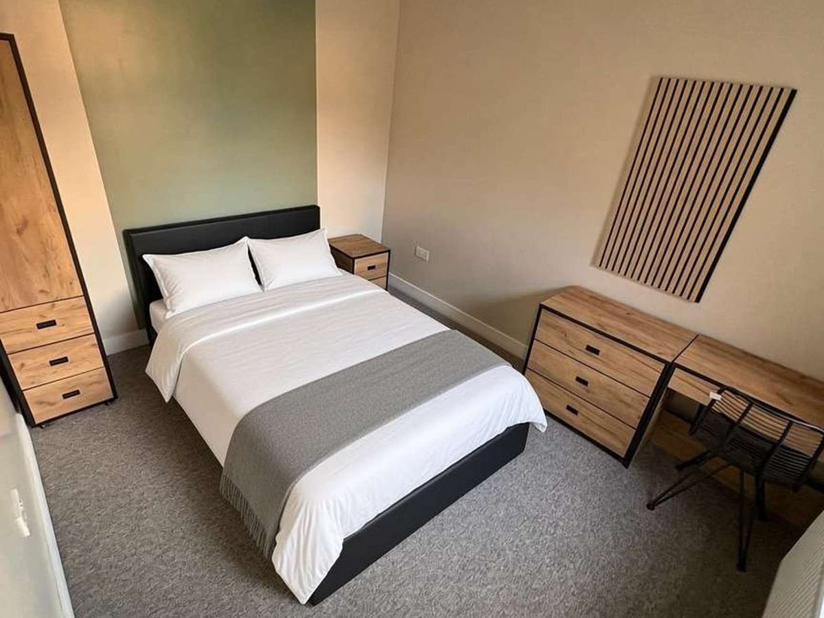 Barnwood Road - Room 4